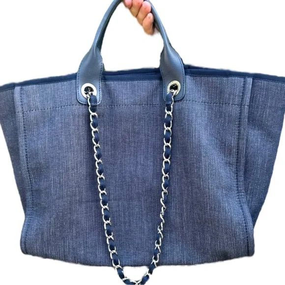 CHANEL Denim Tote handbag - Picture 2 of 7